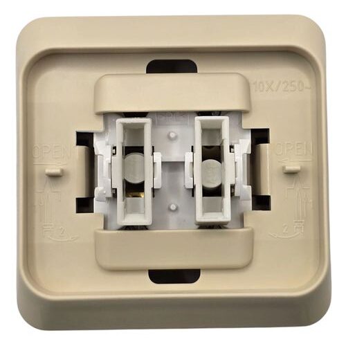 Выключатель Systeme Electric Этюд двухклавишный наружный кремовый BA10-002K Выключатель Systeme Electric Этюд двухклавишный наружный кремовый BA10-002K