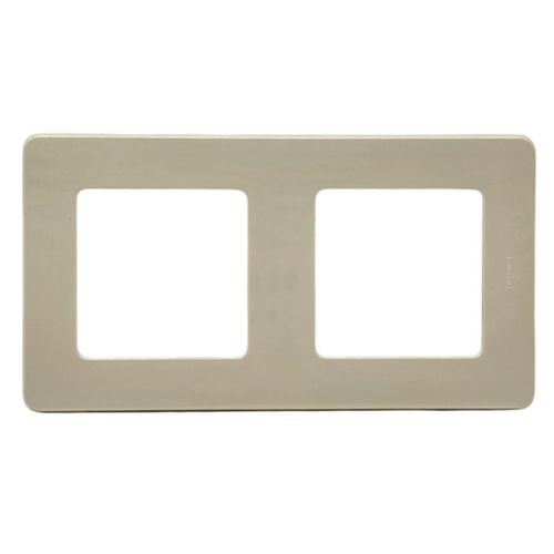 Рамка Legrand Inspiria 2-постовая бежевый 673941 Рамка Legrand Inspiria 2-постовая бежевый 673941