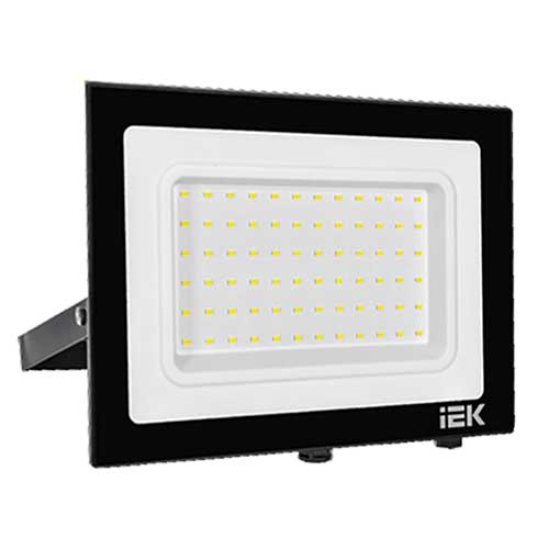 Прожектор светодиодный IEK 70W 6500K IP65 черный корпус Прожектор светодиодный IEK 70W 6500K IP65 черный корпус