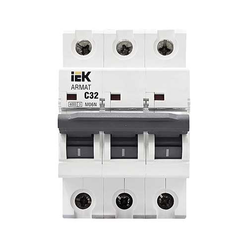 Автоматический выключатель IEK ARMAT 3P 32A тип С 6 кА Автоматический выключатель IEK ARMAT 3P 32A тип С 6 кА